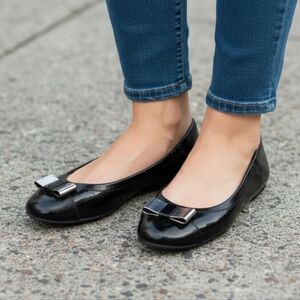 Coach Black Patent Leather Flats With Bows